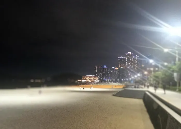 아파트 40, 2 Minutes Run To The Beach, Close To The Sea, 5 Minutes To Club D Oasis Swimming Pool, And Long Walk Along The